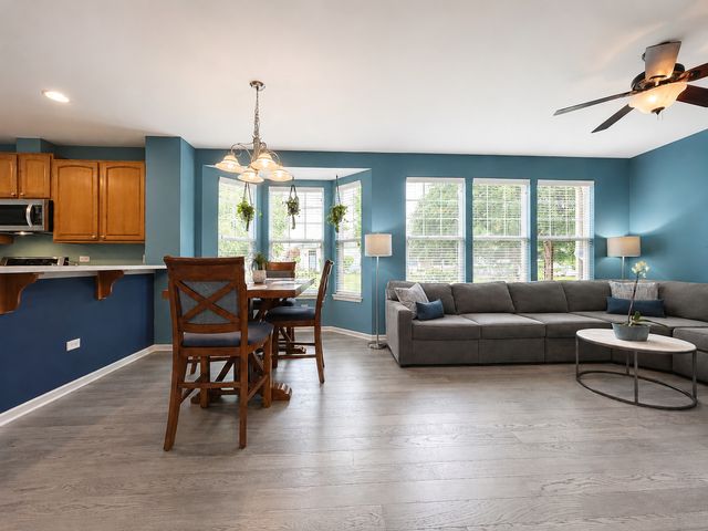 2815 NORMANDY Circle, Naperville, IL 60564