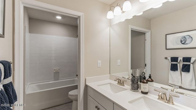 34 Mantoloking Drive, Jackson, NJ 08527