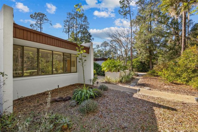 4827 NW 19TH PLACE, Gainesville, FL 32605