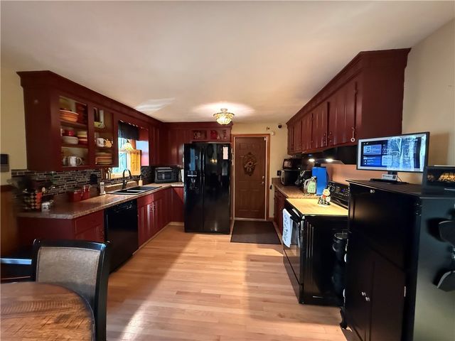 244 Stony acre Drive, Cranston, RI 02920