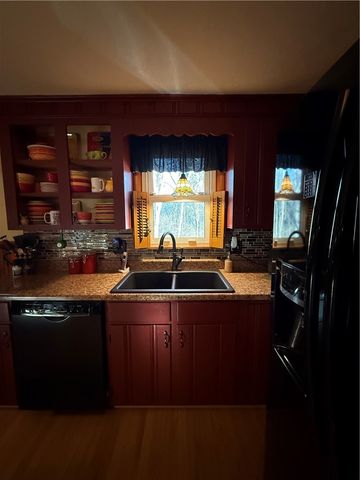 244 Stony acre Drive, Cranston, RI 02920