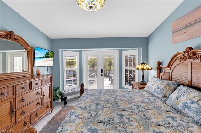 8670 Mustang DR, Naples, FL 34113