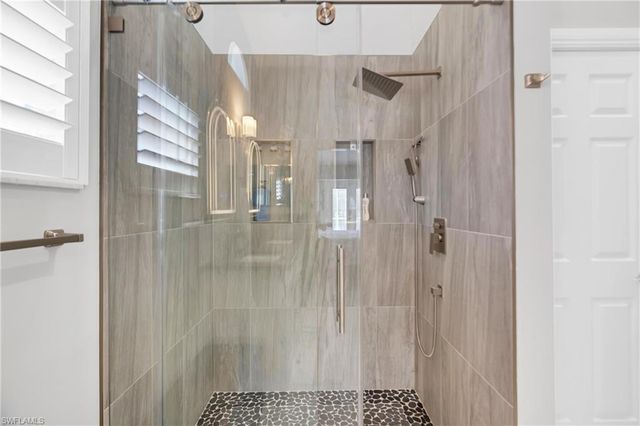 8670 Mustang DR, Naples, FL 34113