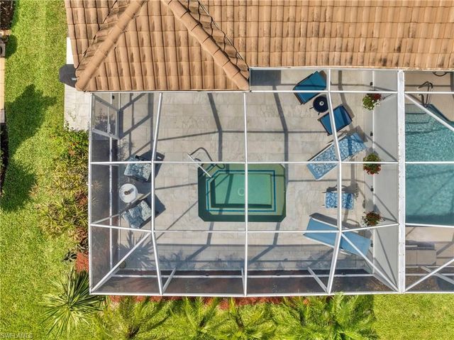 8670 Mustang DR, Naples, FL 34113