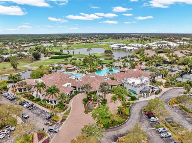 8670 Mustang DR, Naples, FL 34113