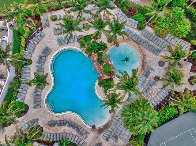 8670 Mustang DR, Naples, FL 34113