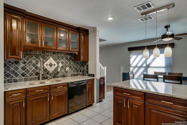 11387 Candle Park, San Antonio, TX 78249