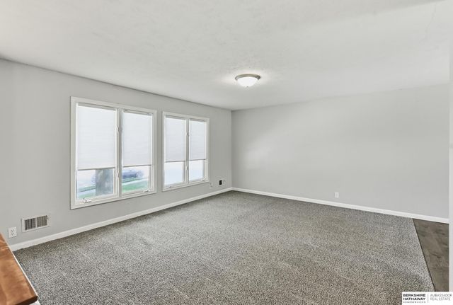 15123 Fieldcrest Drive, Omaha, NE 68154