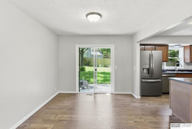 15123 Fieldcrest Drive, Omaha, NE 68154
