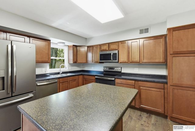 15123 Fieldcrest Drive, Omaha, NE 68154