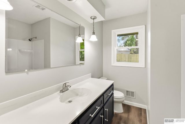 15123 Fieldcrest Drive, Omaha, NE 68154