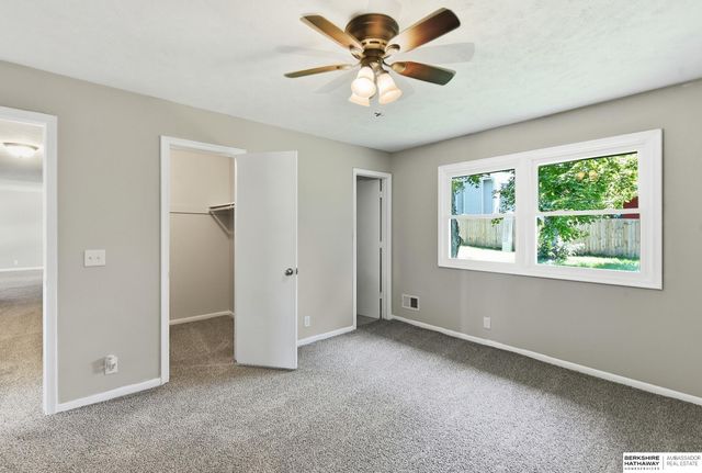 15123 Fieldcrest Drive, Omaha, NE 68154