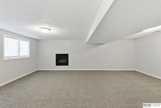 15123 Fieldcrest Drive, Omaha, NE 68154