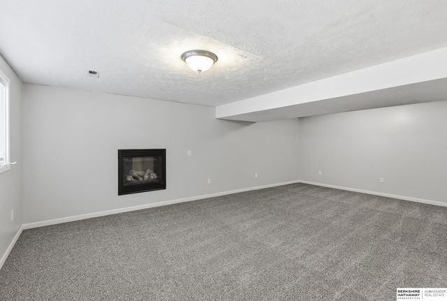 15123 Fieldcrest Drive, Omaha, NE 68154