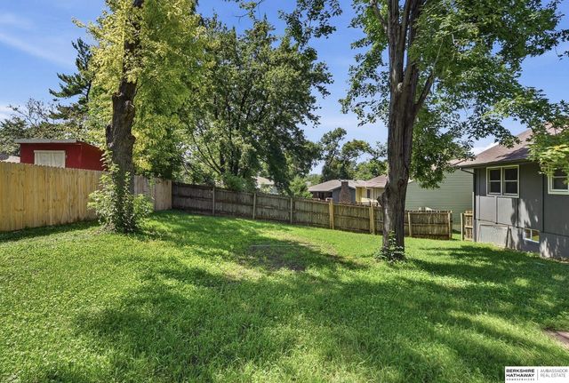 15123 Fieldcrest Drive, Omaha, NE 68154