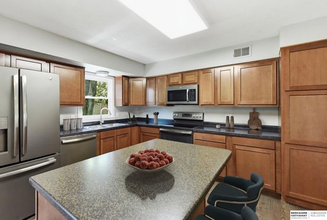 15123 Fieldcrest Drive, Omaha, NE 68154