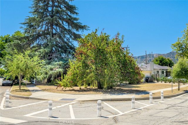 821 Kellogg Avenue, Glendale, CA 91202