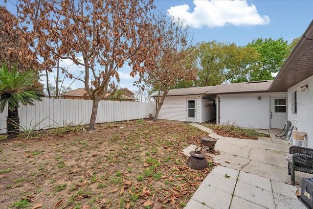 711 E FREDERICK AVE, Dundee, FL 33838