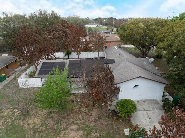 711 E FREDERICK AVE, Dundee, FL 33838