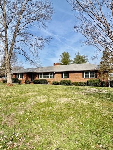 401 E Petty Ln, Winchester, TN 37398