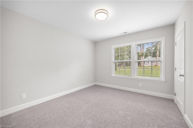 204 Quail Drive, Winston-salem, NC 27105