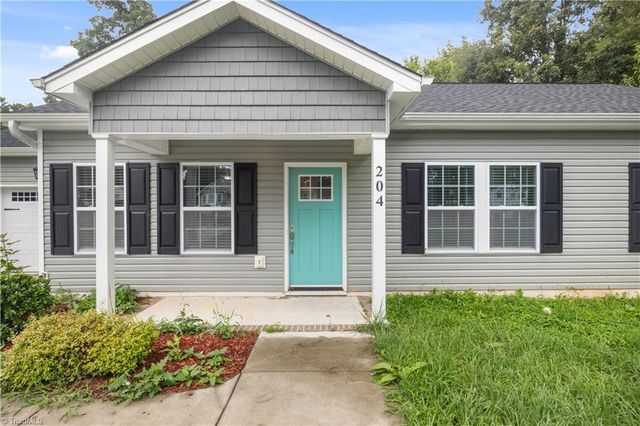 204 Quail Drive, Winston-salem, NC 27105