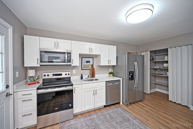 3174 W Tower Lane, Cincinnati, OH 45238