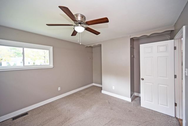 3174 W Tower Lane, Cincinnati, OH 45238