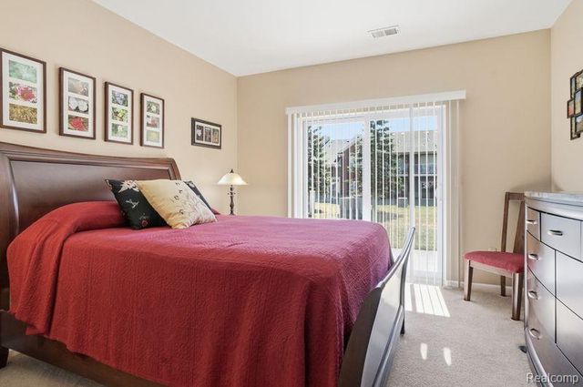 28304 Adler Park Drive, New Baltimore, MI 48051