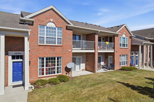 28304 Adler Park Drive, New Baltimore, MI 48051