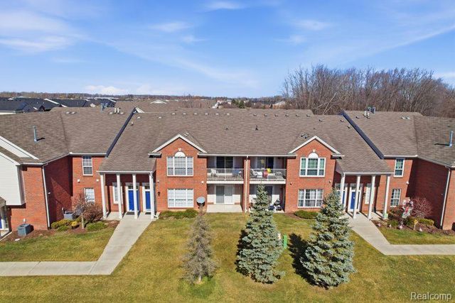 28304 Adler Park Drive, New Baltimore, MI 48051