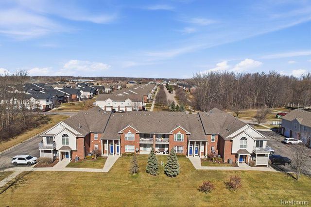 28304 Adler Park Drive, New Baltimore, MI 48051