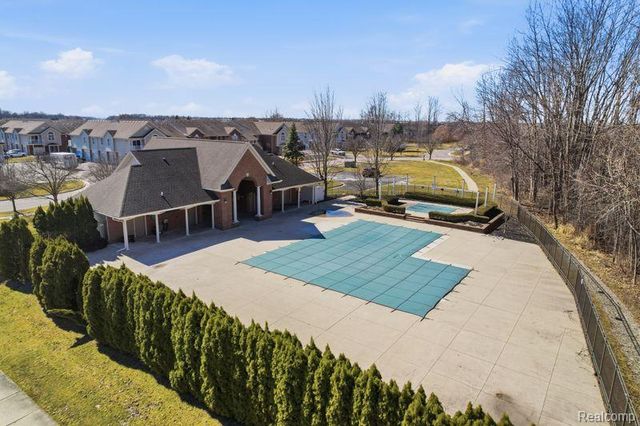 28304 Adler Park Drive, New Baltimore, MI 48051