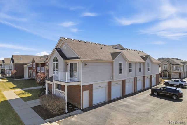 28304 Adler Park Drive, New Baltimore, MI 48051