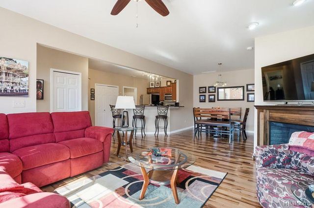 28304 Adler Park Drive, New Baltimore, MI 48051