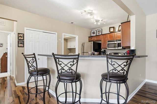 28304 Adler Park Drive, New Baltimore, MI 48051