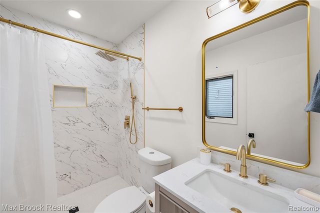 38033 Cherry Lane, Harrison Twp, MI 48045