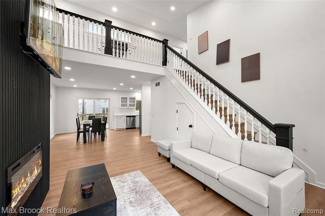 38033 Cherry Lane, Harrison Twp, MI 48045