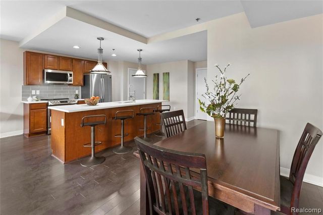 525 W Lafayette Boulevard 21B, Detroit, MI 48226