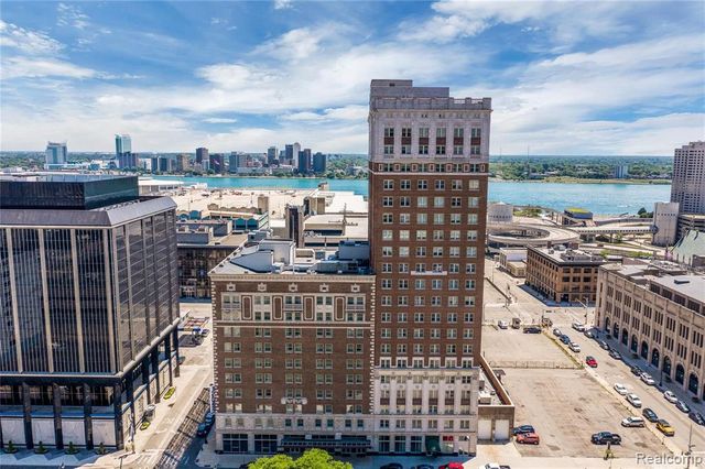 525 W Lafayette Boulevard 21B, Detroit, MI 48226