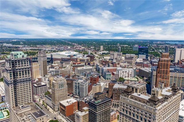 525 W Lafayette Boulevard 21B, Detroit, MI 48226