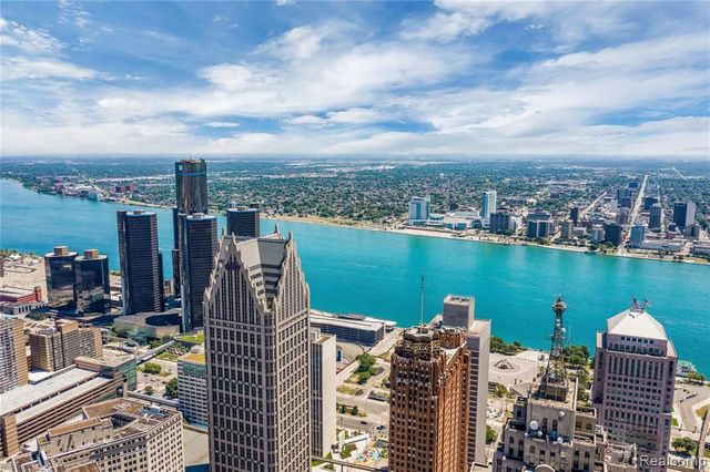 525 W Lafayette Boulevard 21B, Detroit, MI 48226