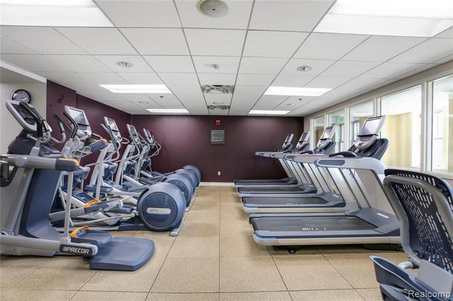 525 W Lafayette Boulevard 21B, Detroit, MI 48226