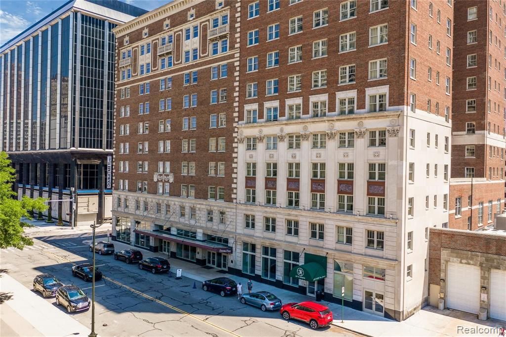 525 W Lafayette Boulevard 21B, Detroit, MI 48226