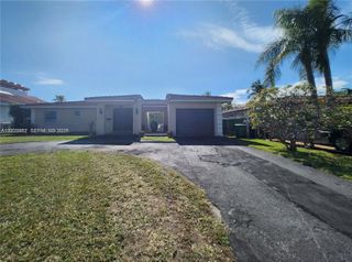 8764 SW 54th Terrace Efficiency, Miami, FL 33165