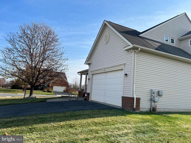 114 E CAYHILL LN, Smyrna, DE 19977