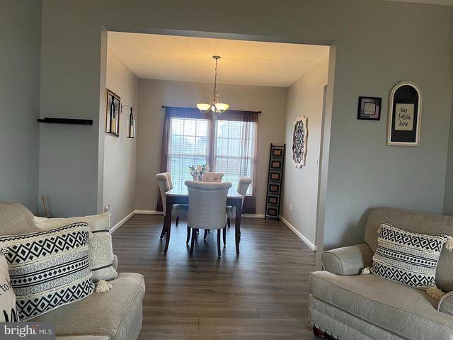 114 E CAYHILL LN, Smyrna, DE 19977