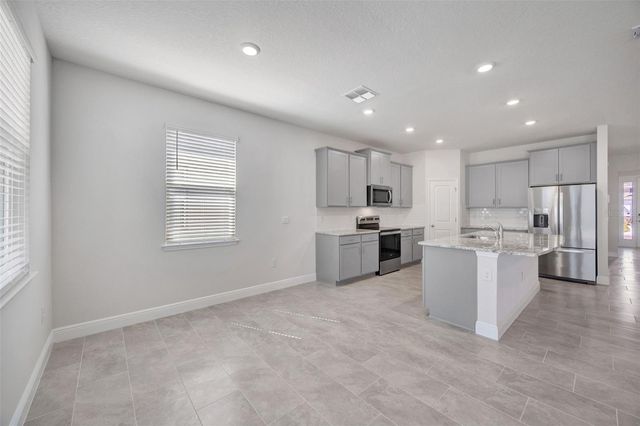 2518 CHAPEL OAK BEND, Wesley Chapel, FL 33543