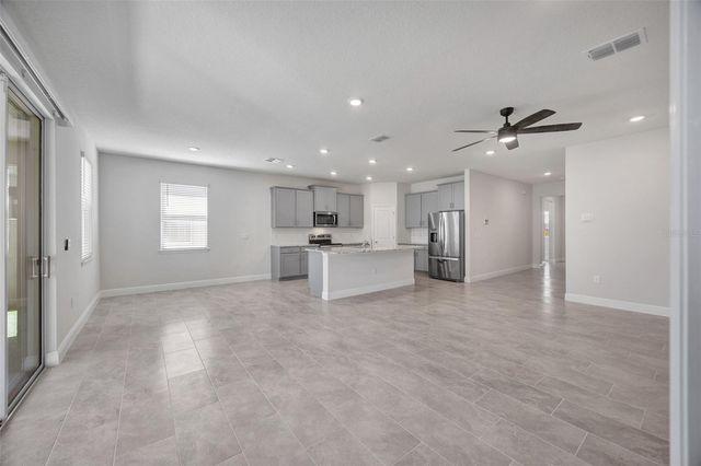 2518 CHAPEL OAK BEND, Wesley Chapel, FL 33543