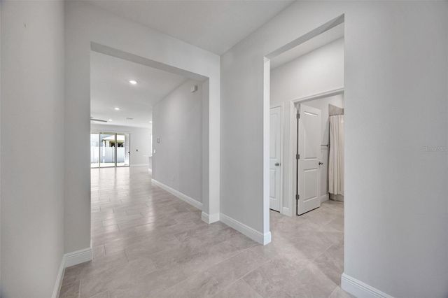 2518 CHAPEL OAK BEND, Wesley Chapel, FL 33543